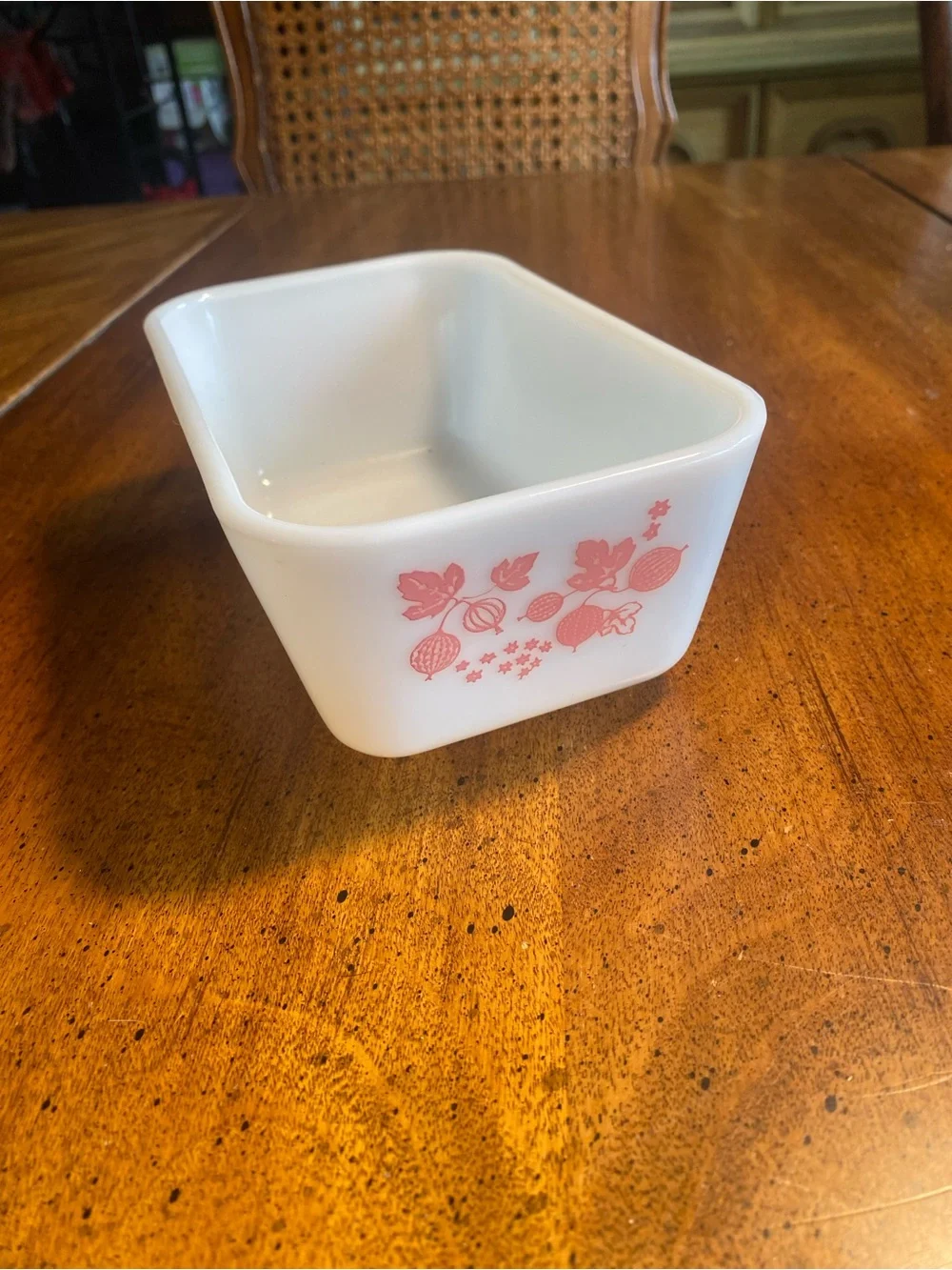 Pyrex Pink Goose Berry 502 Fridge Box